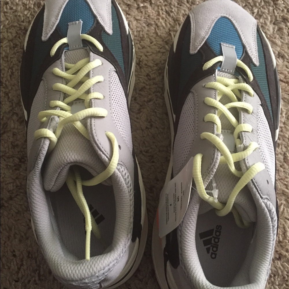 Yeezy wave runners more sizes available